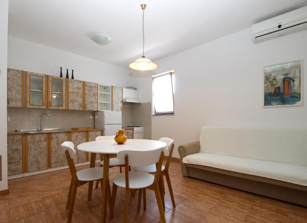 Apartemnts Guido 762 Apartment ปิเยชชานา อูวาลา ภายนอก รูปภาพ