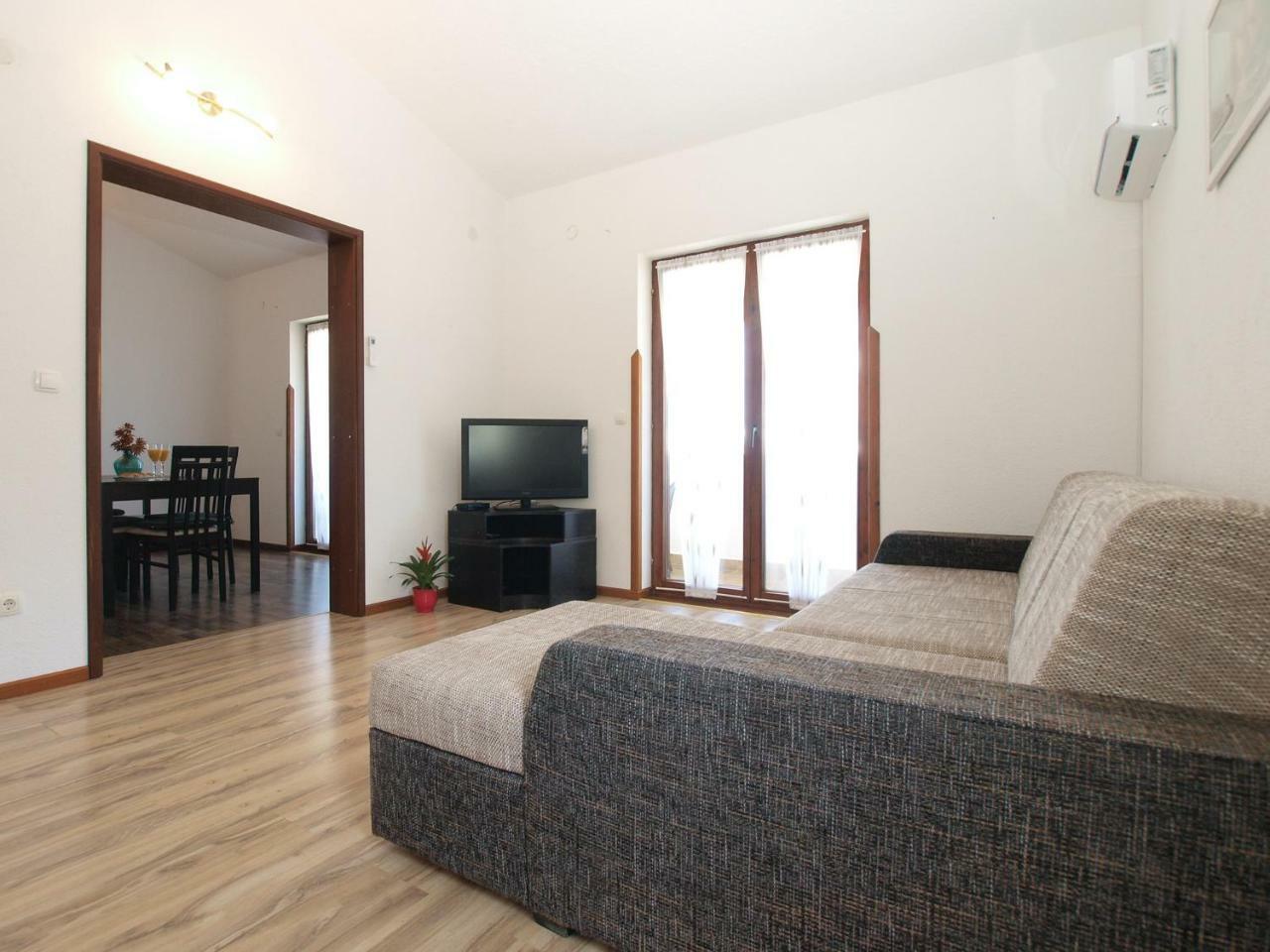 Apartemnts Guido 762 Apartment ปิเยชชานา อูวาลา ภายนอก รูปภาพ